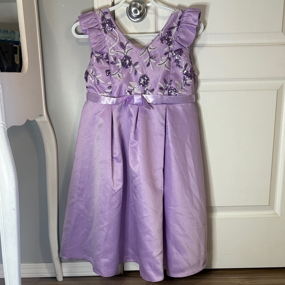 Elegant Purple Kids Dress with Floral Embroidery